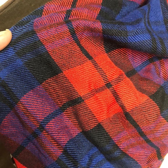 Scarf - Picture 2 of 4